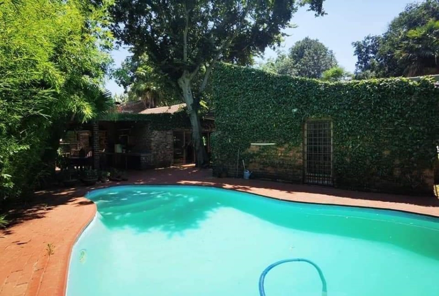 4 Bedroom Property for Sale in Grimbeeck Park North West
